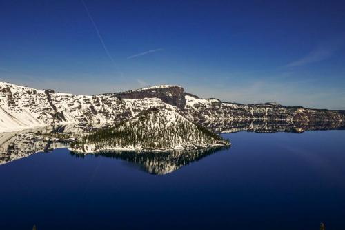 Crater Lake May 2022
